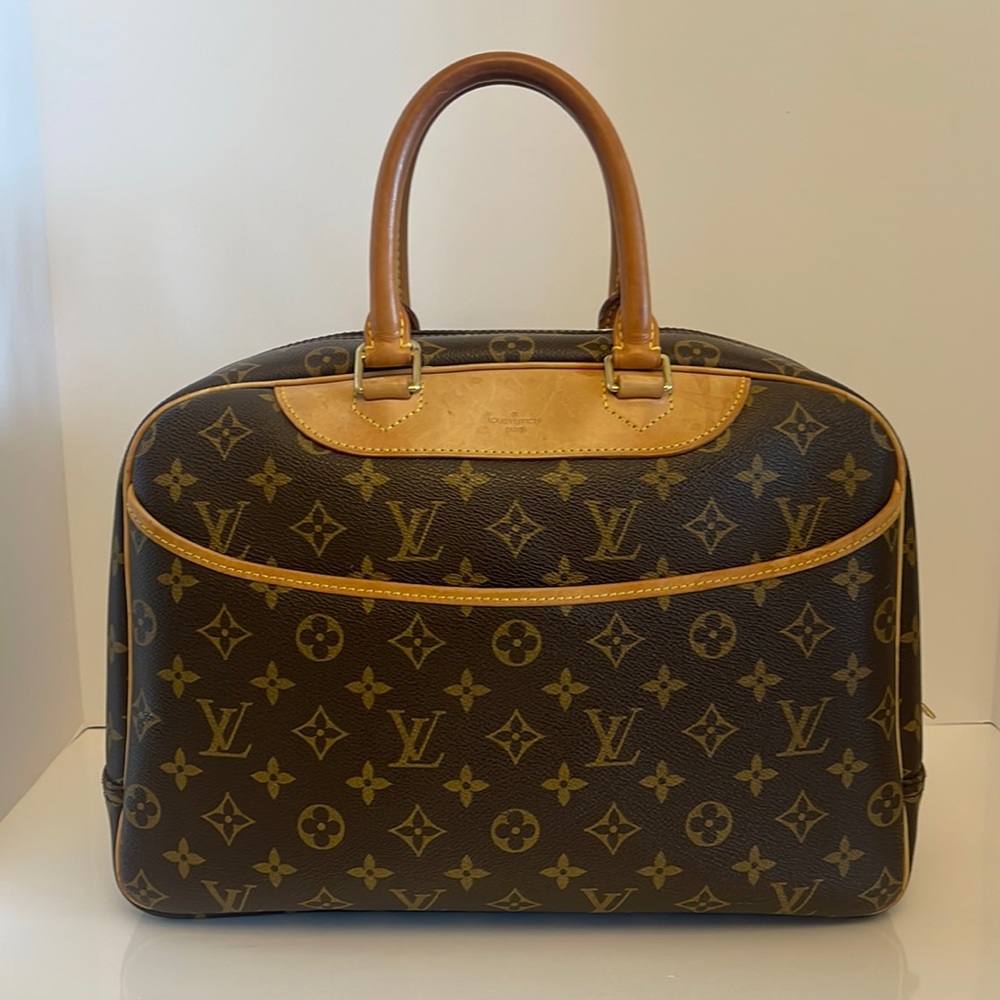 Authentic Louis Vuitton Monogram Trouville (‘91)